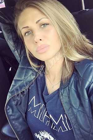 Лена, 8-958-7617689 Лена, 89587617689