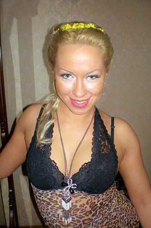 Лена, 8-958-4983704 Лена, 89584983704